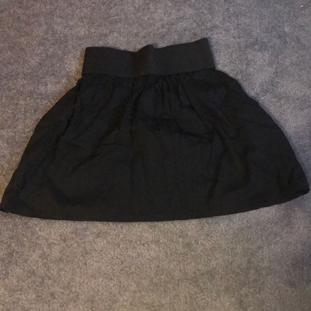 Black banded skirt size Small
